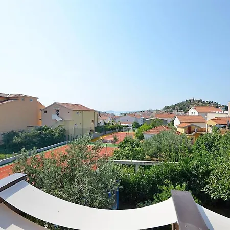 Dom wakacyjny House Pool & Sport Holiday Tribalj