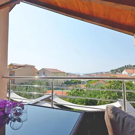 Dom wakacyjny House Pool & Sport Holiday